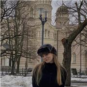 Profesora particular de inglés desde hace más de 10 años. Preparación de exámenes oficiales. Jóvenes y adultos.